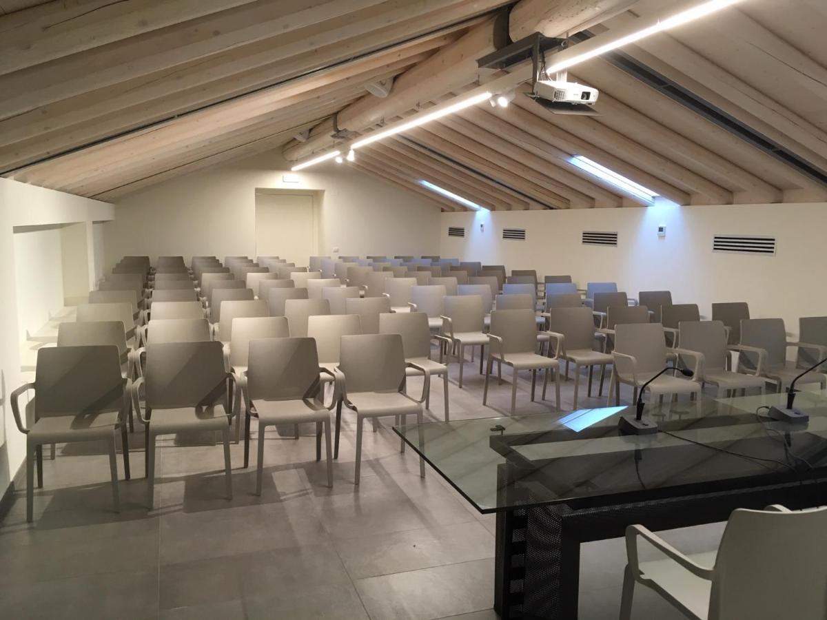 La Ripa Boutique Hotel Albino Екстериор снимка