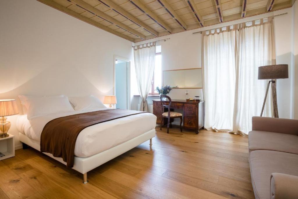 La Ripa Boutique Hotel Albino Екстериор снимка